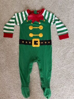Wondershop Green Elf One-Piece Footed Pajamas  size 6/9 mo